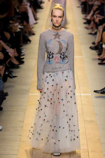 Look 54